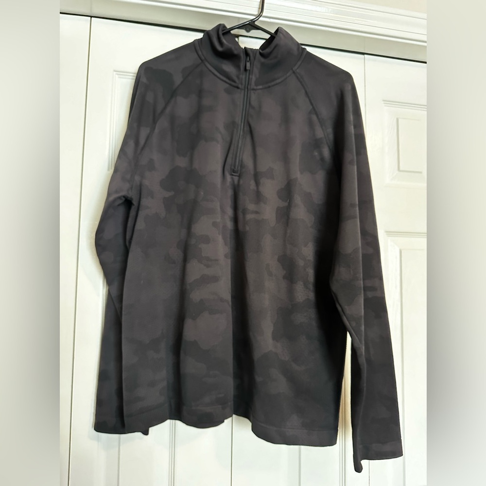 All In Motion Quarter Zip Black Camo